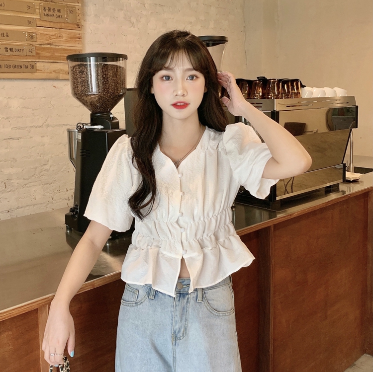 Real shooting and real price design: a small number of foreign style bubble sleeve waist shirt women