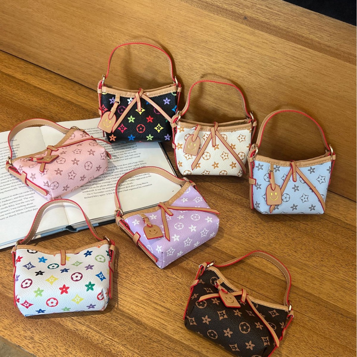 驴家25年新款跨境carryall小包 腋下包迷你小包挂件包挂饰小包