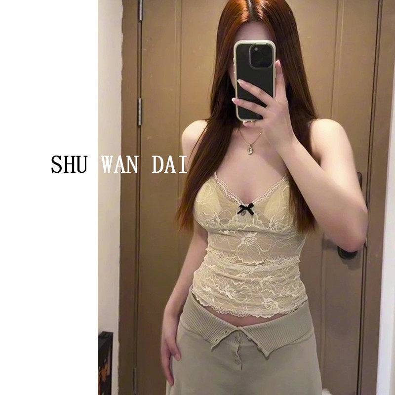 法式性感纯欲穿搭蕾丝吊带背心带胸垫女2025超火内搭无袖打底上衣