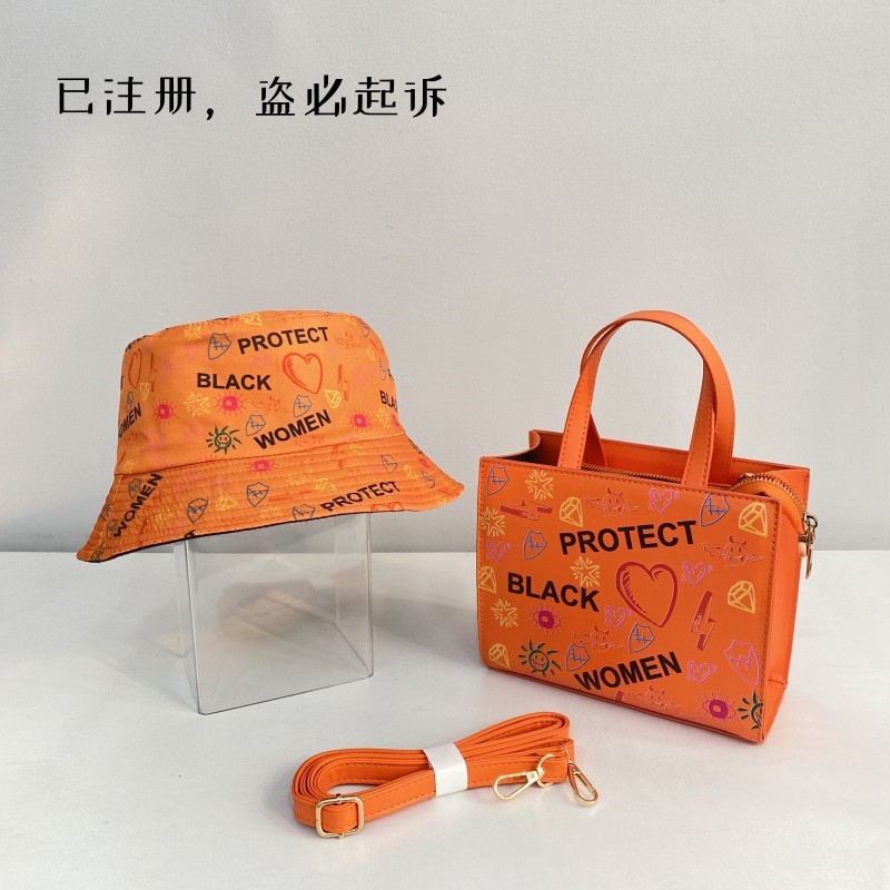 多巴胺甜妹风格女生穿搭书包双肩包包斜挎包背包帽子女孩穿搭套装