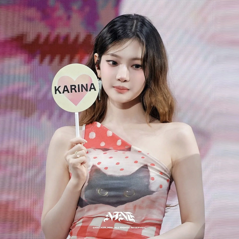 宁艺卓同款猫咪背心纯欲感多巴胺