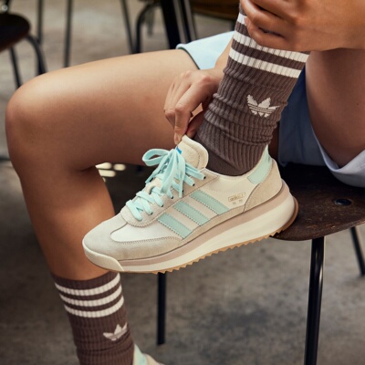 阿迪达斯三叶草SL72RTN复古系带低帮运动休闲鞋