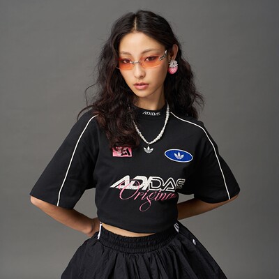 阿迪达斯三叶草女子赛车风纯棉小高领运动短袖T恤KG6678|KG6679