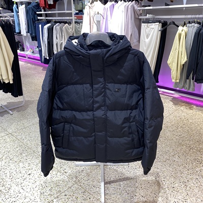 斯凯奇男女保暖连帽短款梭织休闲运动羽绒服L424U044 P424M156