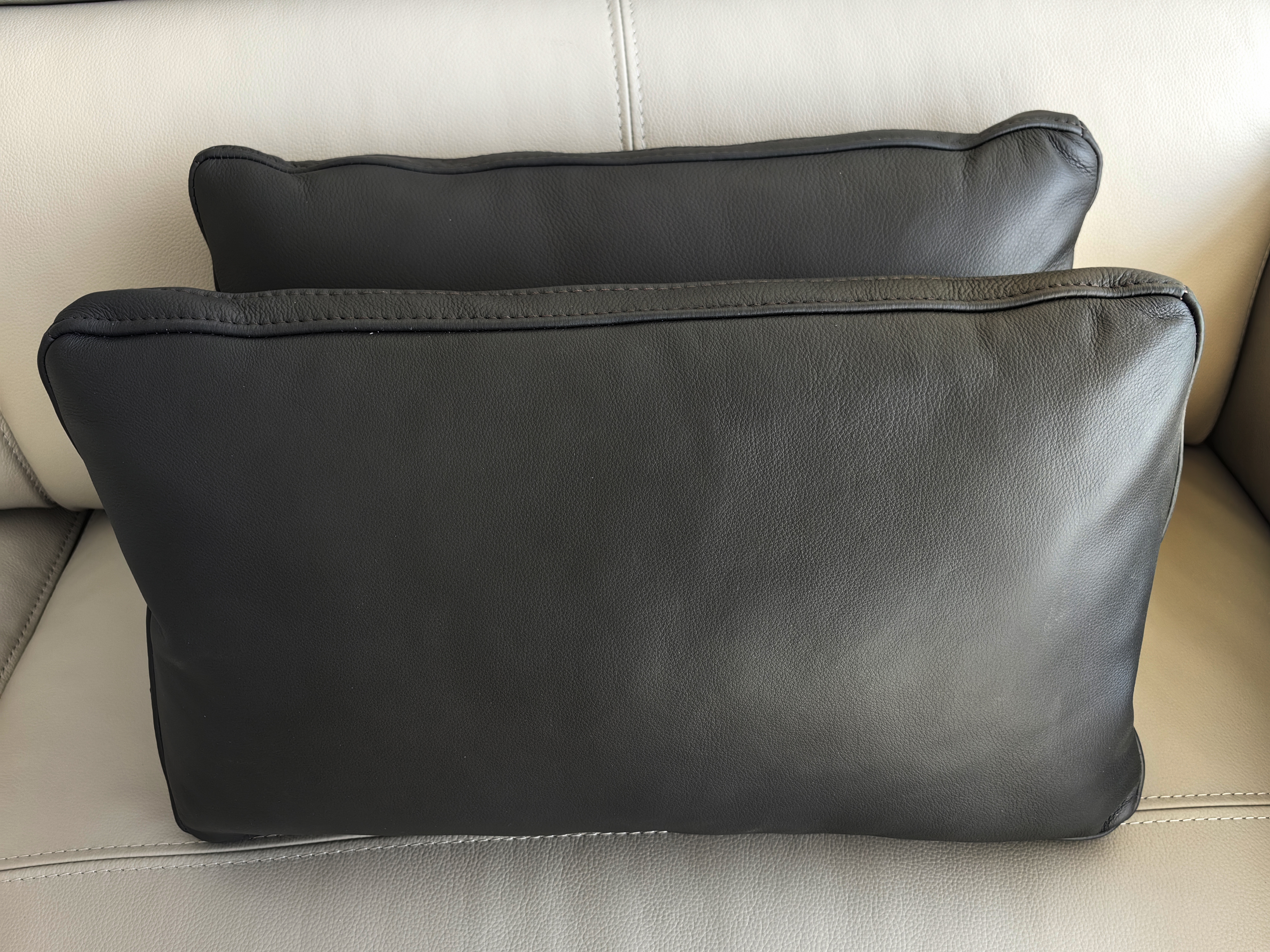 杭州展厅清仓大牌头层牛皮真皮沙发软腰垫办公靠枕汽车腰枕拉链款