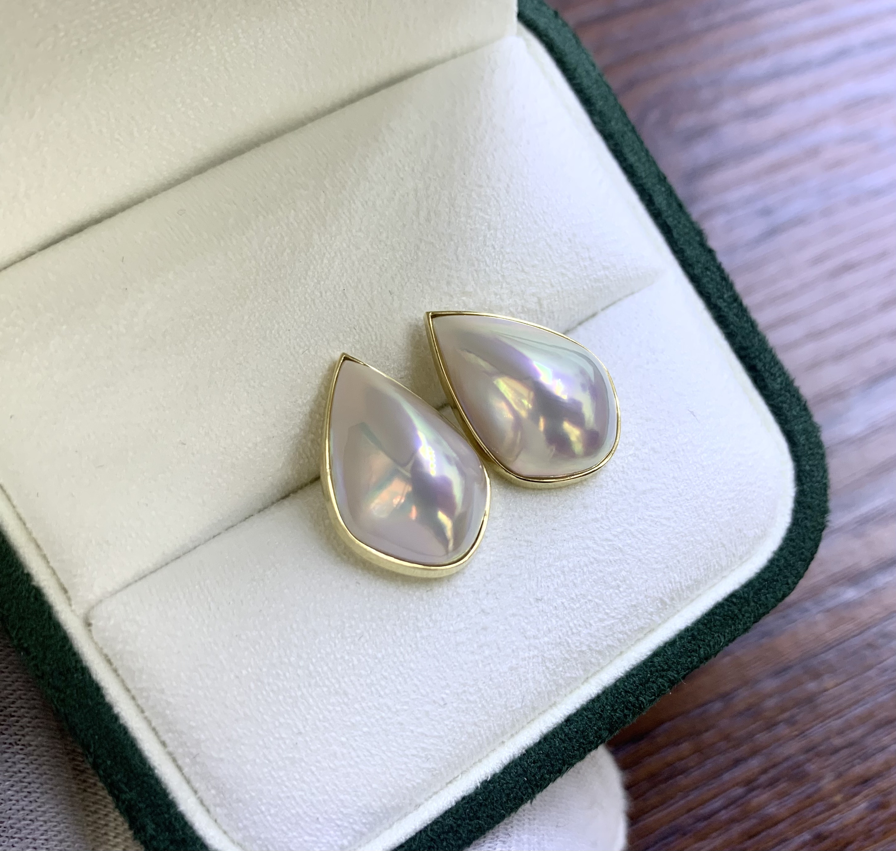奄美岛极光海水马贝耳钉日本制18k金镶嵌12x18mm