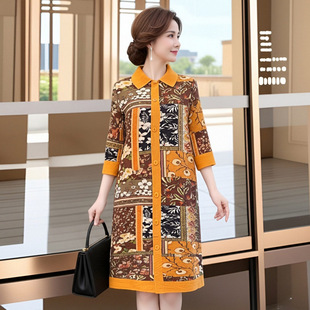 紫色连衣裙春季洋气复古国风印花端庄大气妈妈衣服褶皱裙子弹簧裙