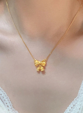 在逃公主蝴蝶结铃兰花项链女18k金色设计感女款锁骨链不掉色