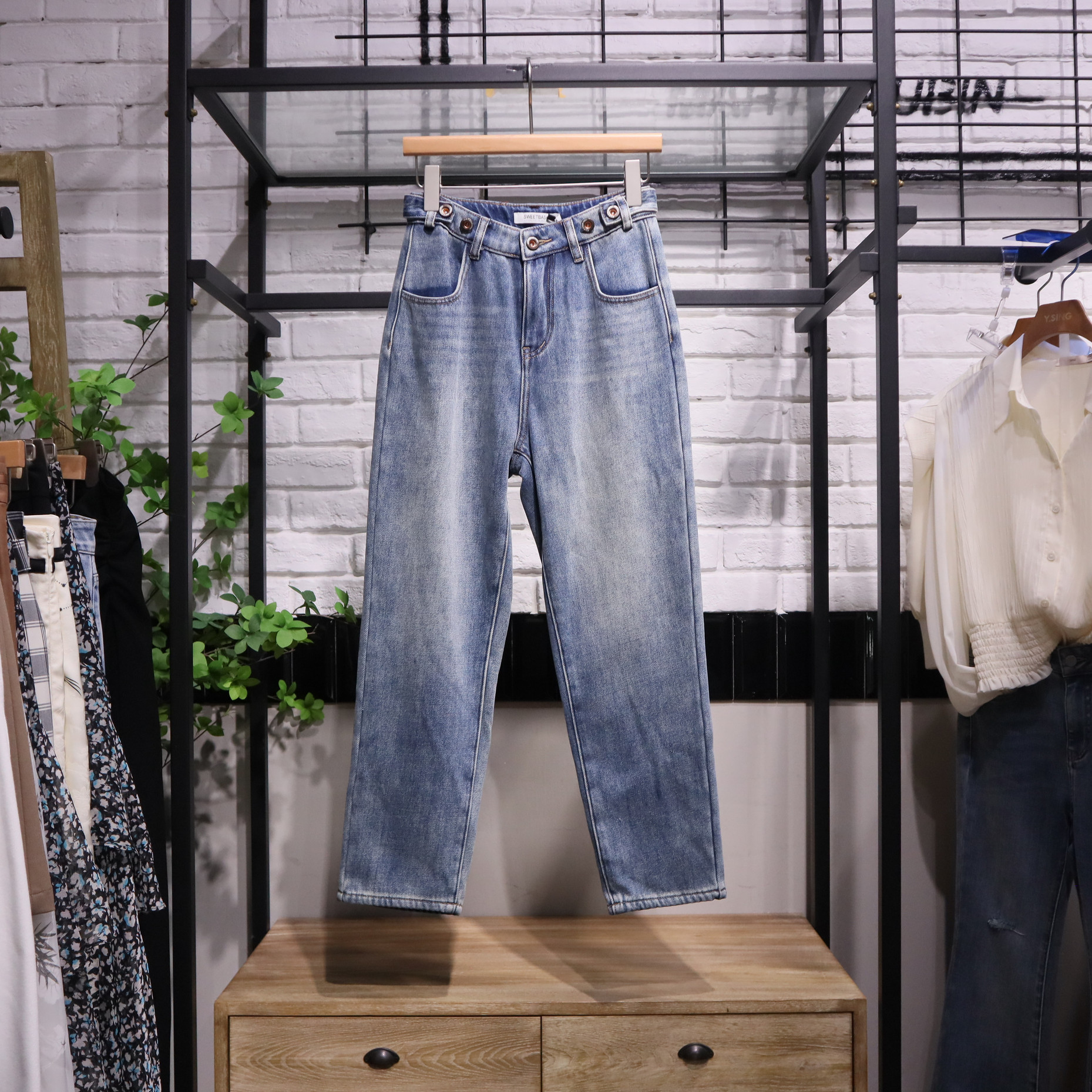 紫淑2025冬新款休闲百搭显瘦显高直筒牛仔裤Z1HA34472专柜正品