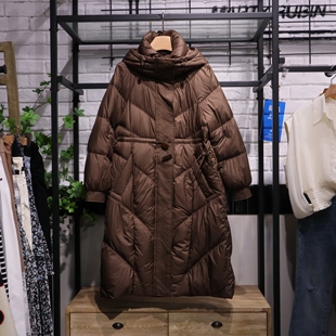 紫淑2025冬新款高腰抽绳修身连帽羽绒服外套Z1AE34426专柜
