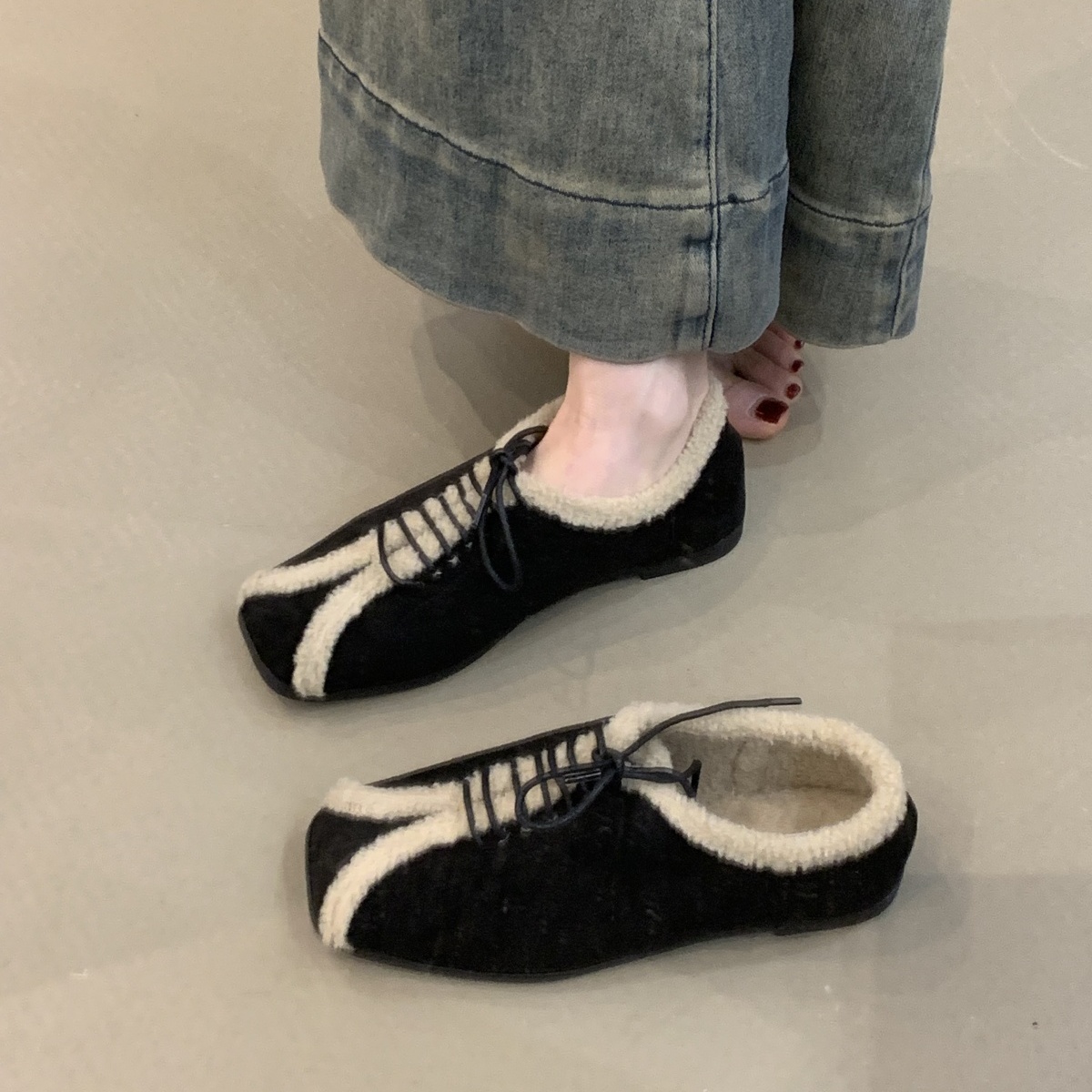 复古绒面羊羔毛保暖一脚蹬小皮鞋