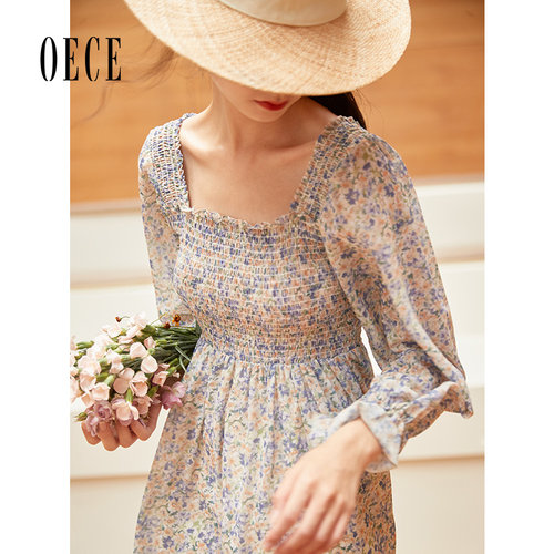 Oece春装女装温柔甜心复古法式清新方领长袖碎花连衣裙