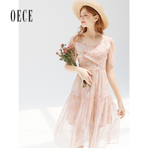 Oece温柔风裙子春夏季新款女装 气质碎花法式复古连衣裙