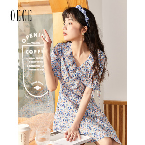 Oece复古碎花裙夏季新款女甜美V领裙子淑女气质连衣裙
