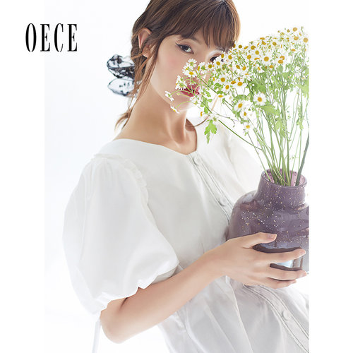 Oece夏装新款女装 晴天心情法式甜美V领花边泡泡袖高腰连衣裙