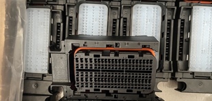 护套 1928405455 105P连接器外壳 Bosch 105孔接插件插头 博世