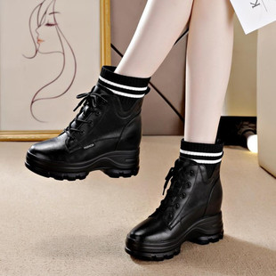 黑色内增高马丁靴女2022年冬天小个子松糕底高跟真皮高腰鞋子短靴