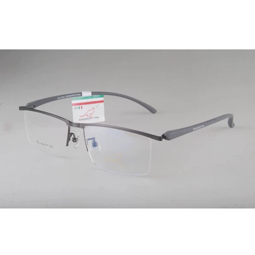 Очки миопии могут быть сопоставлены.