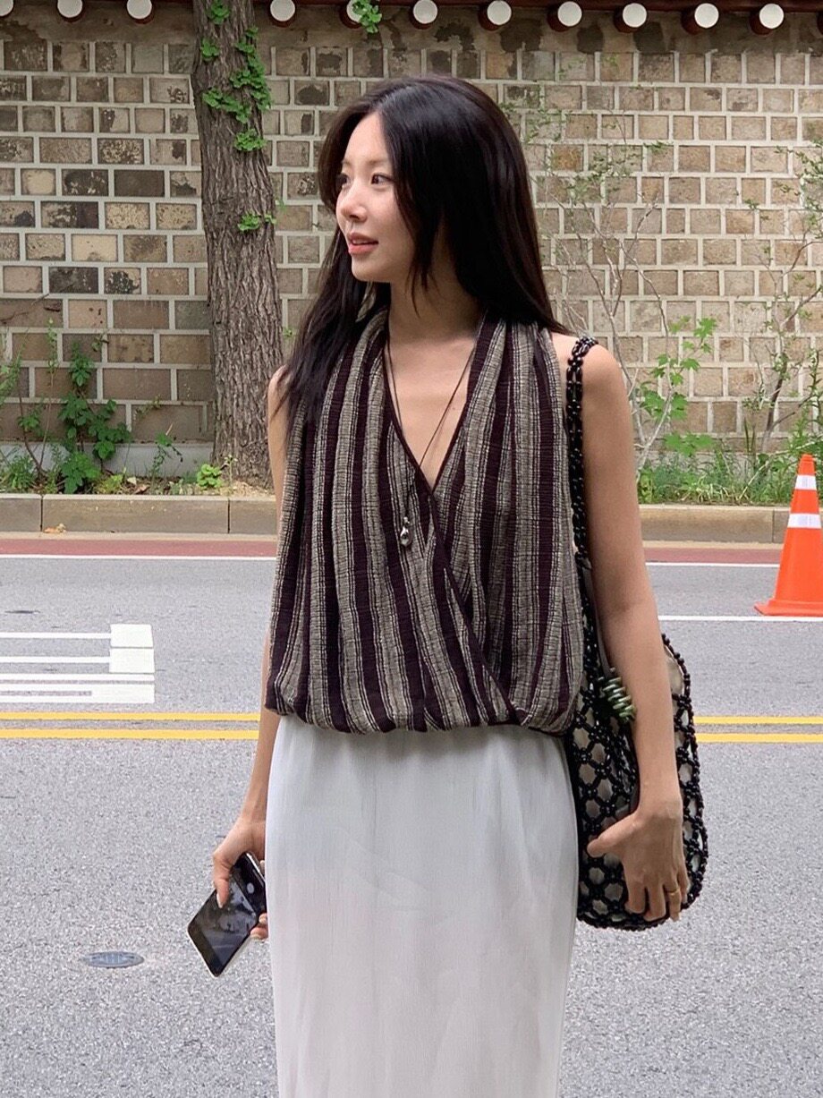 26夏季新款V领条纹亚麻无袖上衣百搭显瘦休闲吊带背心上衣女