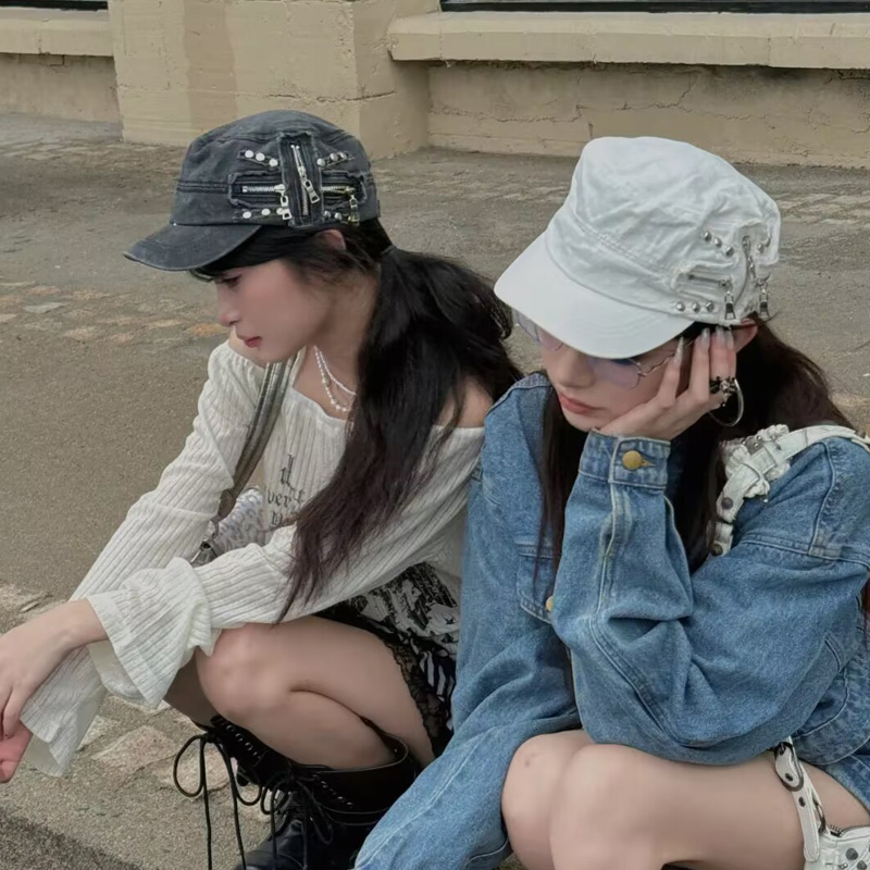 四季新款街头金属铆钉平顶帽小众Y2K亚比帽辣妹水洗做旧鸭舌帽女