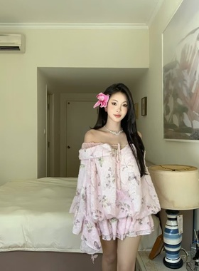 越十年越南小众ononmade新款甜美可爱蝴蝶结露肩喇叭袖连衣裙