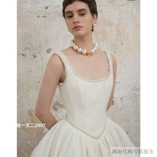 越十年越南小众品牌Huong新款甜美赫本风无袖花苞连衣裙