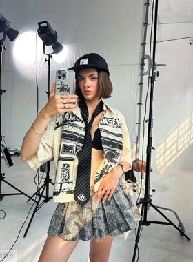 越十年越南小众insane新款简约酷飒印花翻领短款衬衫