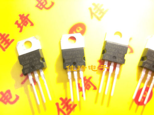 直插三极管TIP142  TIP147  TO-220 全新ST 现货一管50个现货