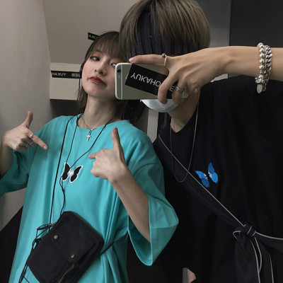 3530-P30 韩版INS复古百搭宽松刺绣蝴蝶男女情侣T恤半袖上衣潮牌