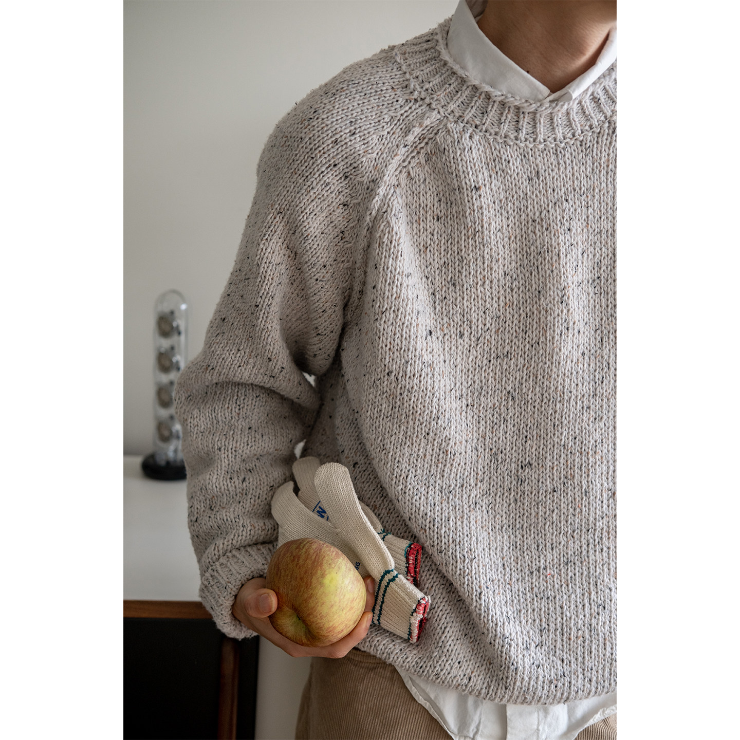 几立粗针彩点圆领花纱毛衣针织衫