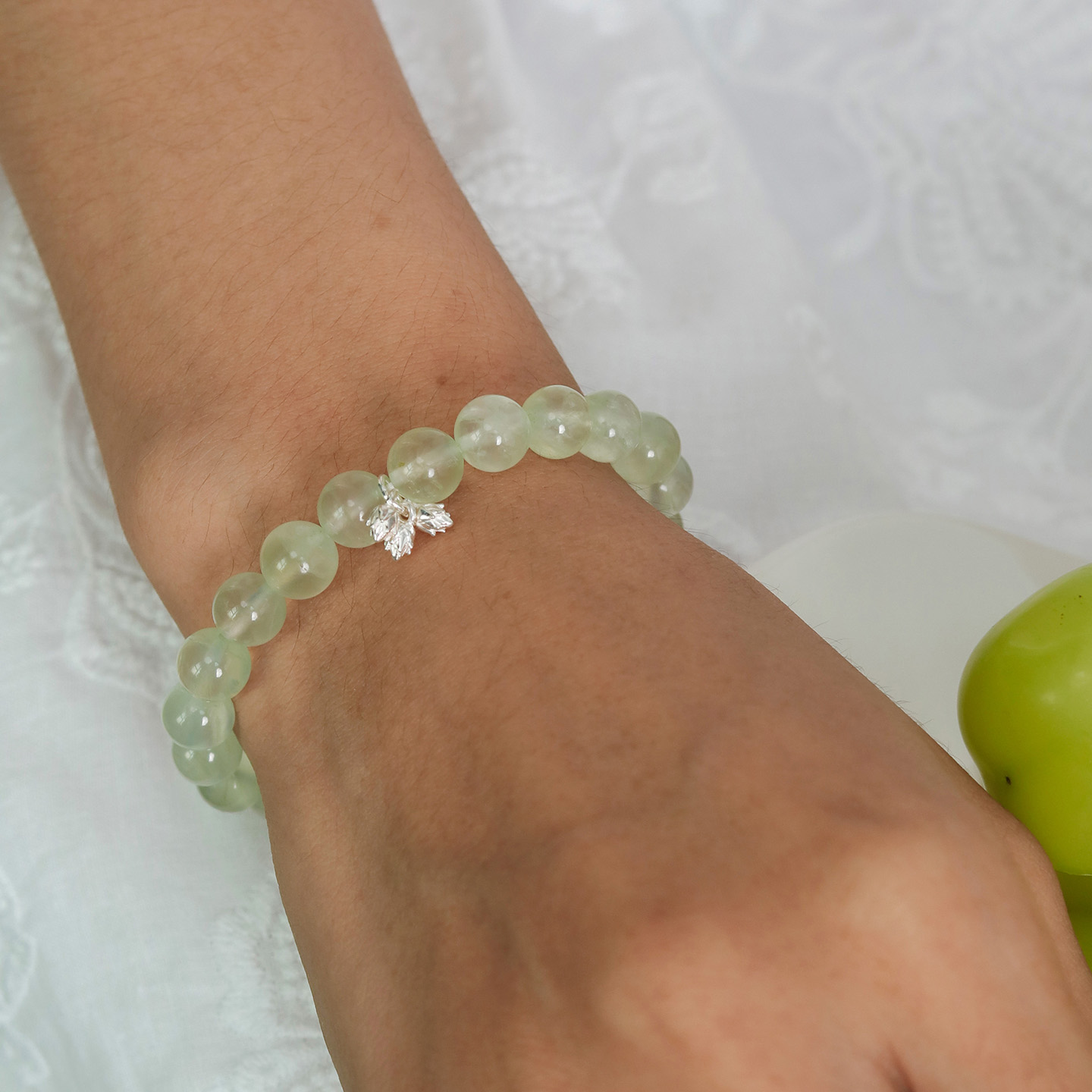 Moment原创 天然葡萄石沉香木手串手链女款轻奢小众礼物2025新款