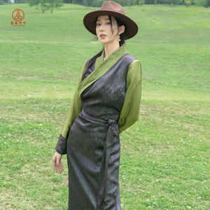 密西可可藏式旅拍女藏装博拉裙