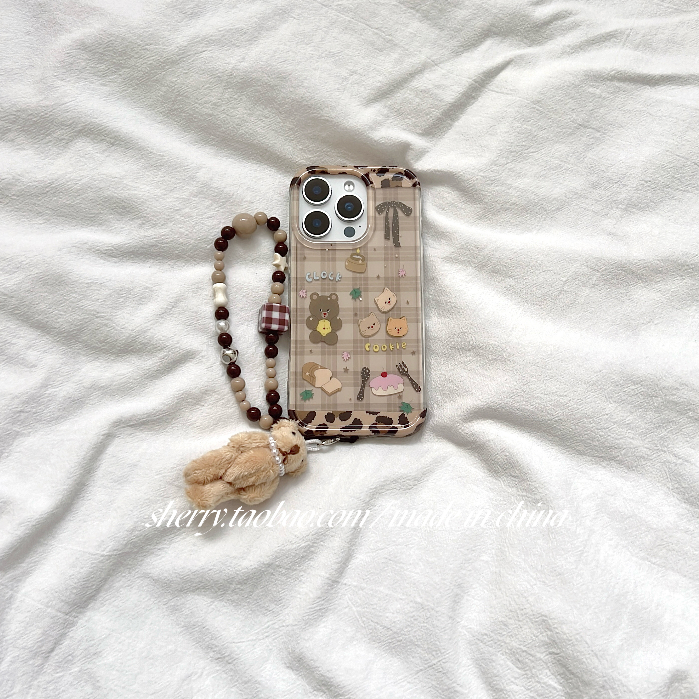 苹果16手机壳小众ins风棕格纹熊