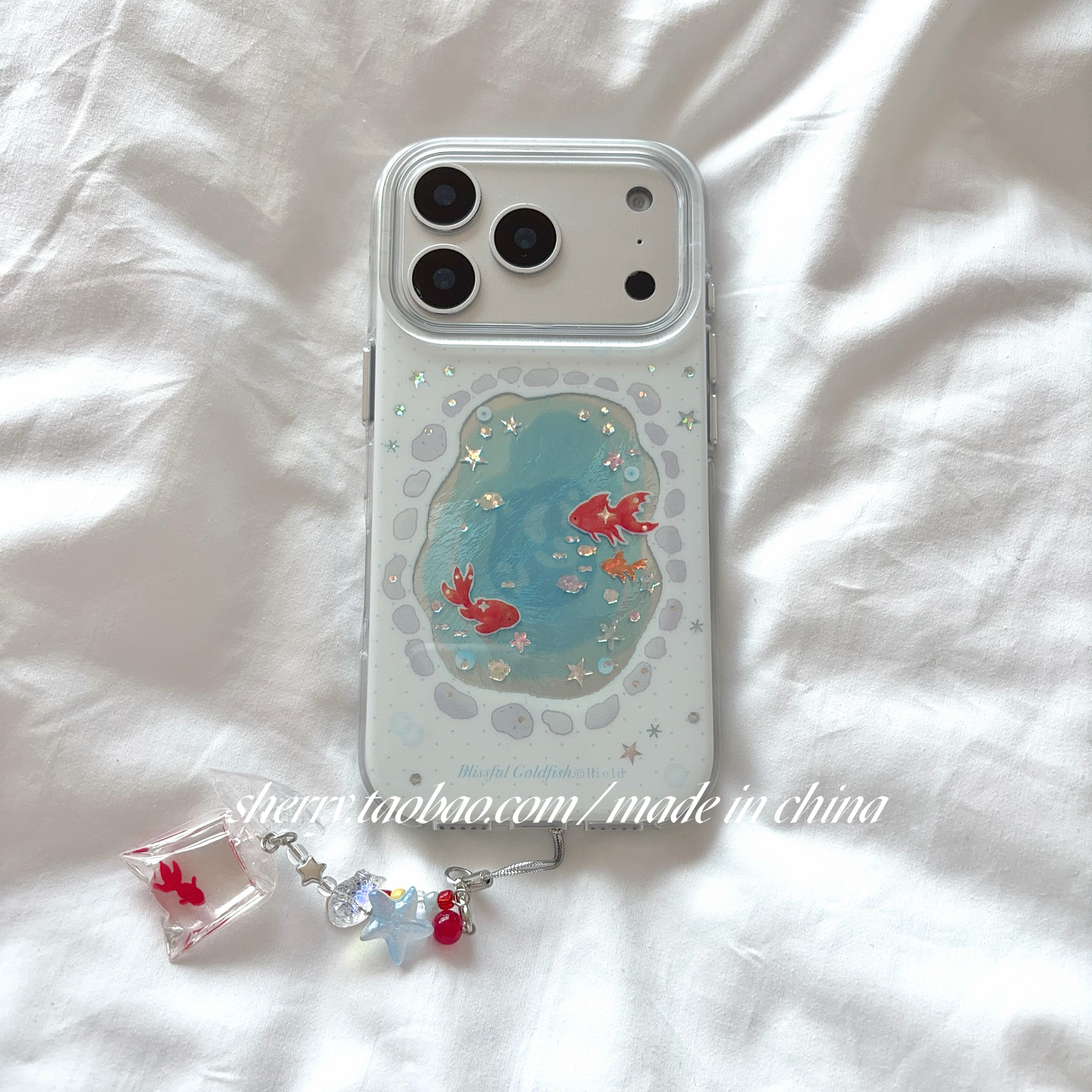 SHERRY*ins风白底围石蓝池塘金鱼适用于苹果17ProMa