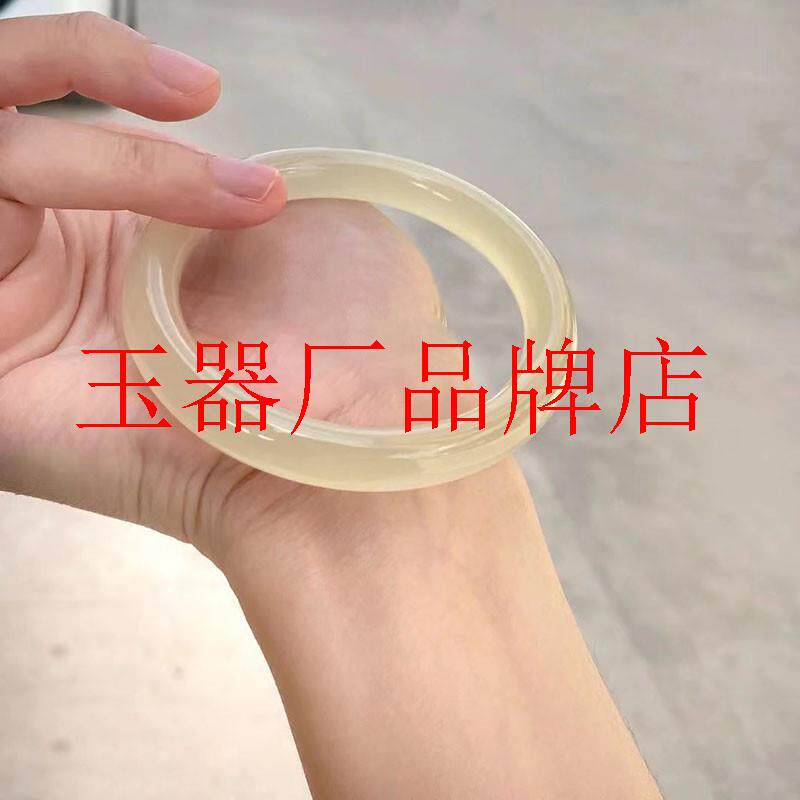 高端和田玉手镯女款高冰种青白玉细圆条浅冰晴水玉镯美人条饰品