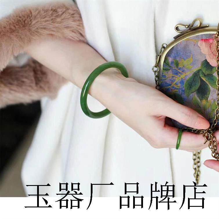 收藏级老坑和田玉手镯菠菜绿圆条碧玉玉镯子阳绿辣色正圈玉镯女款
