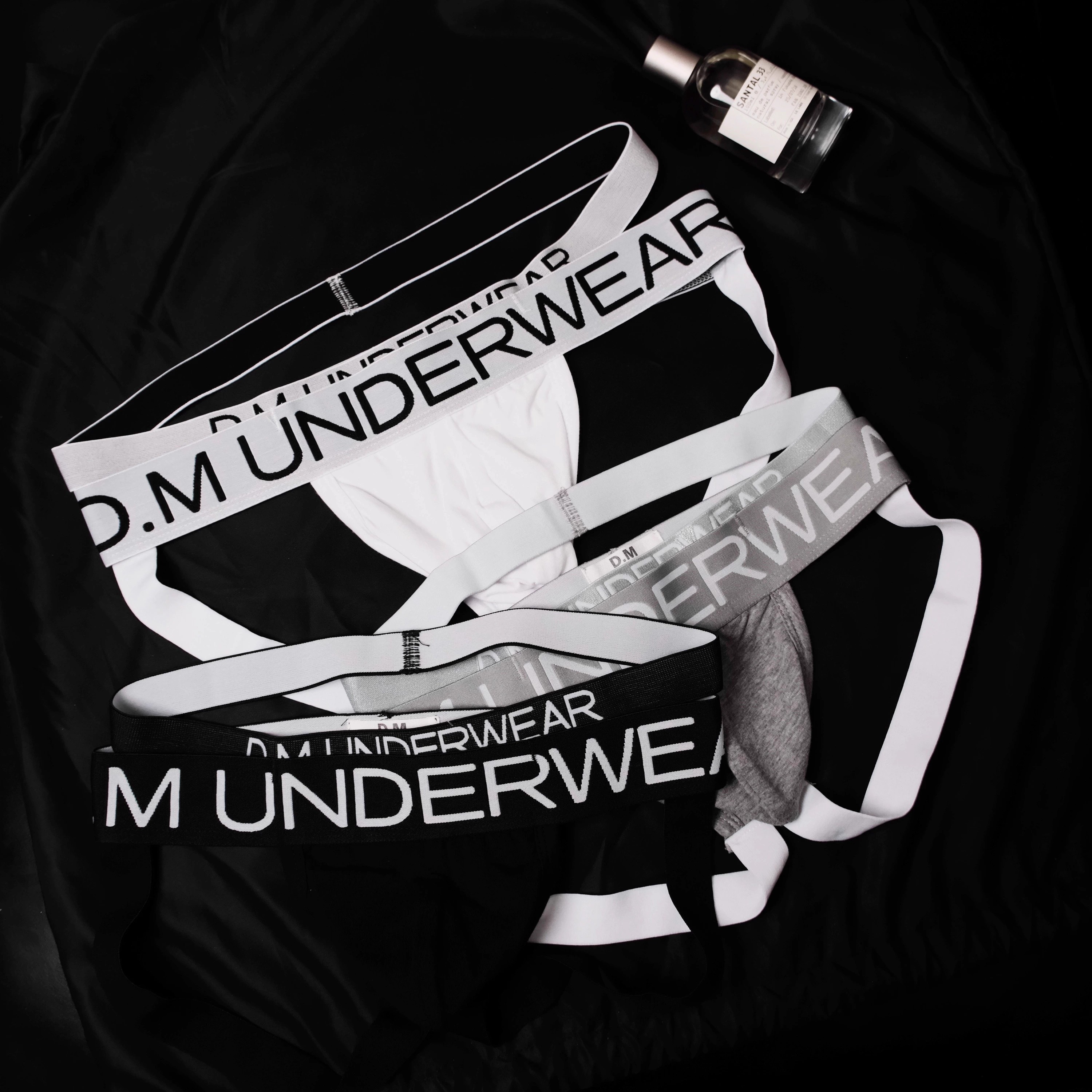 D.M双丁裤情趣诱惑字母