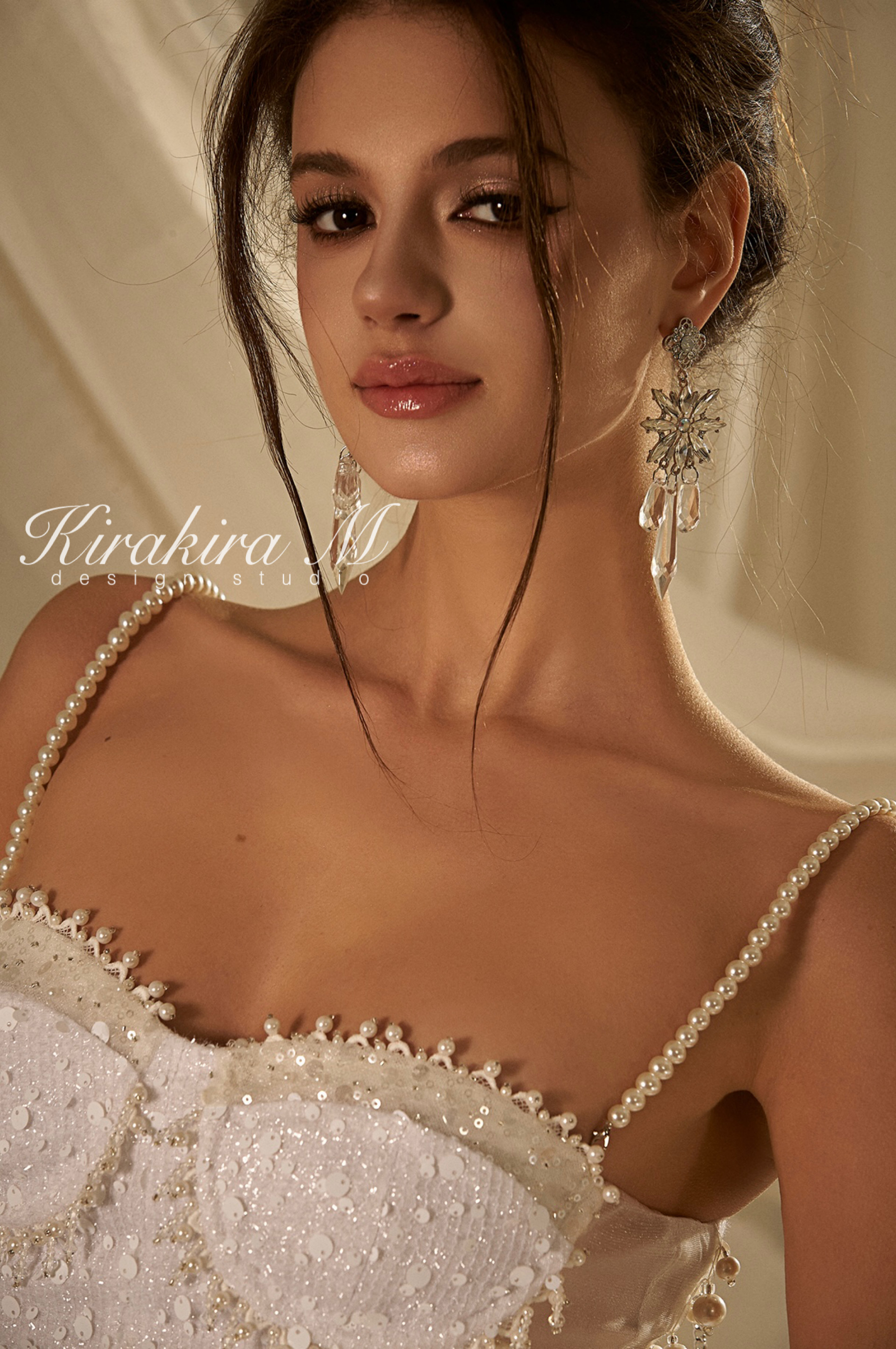 性感短裙显瘦珍珠水晶轻礼服