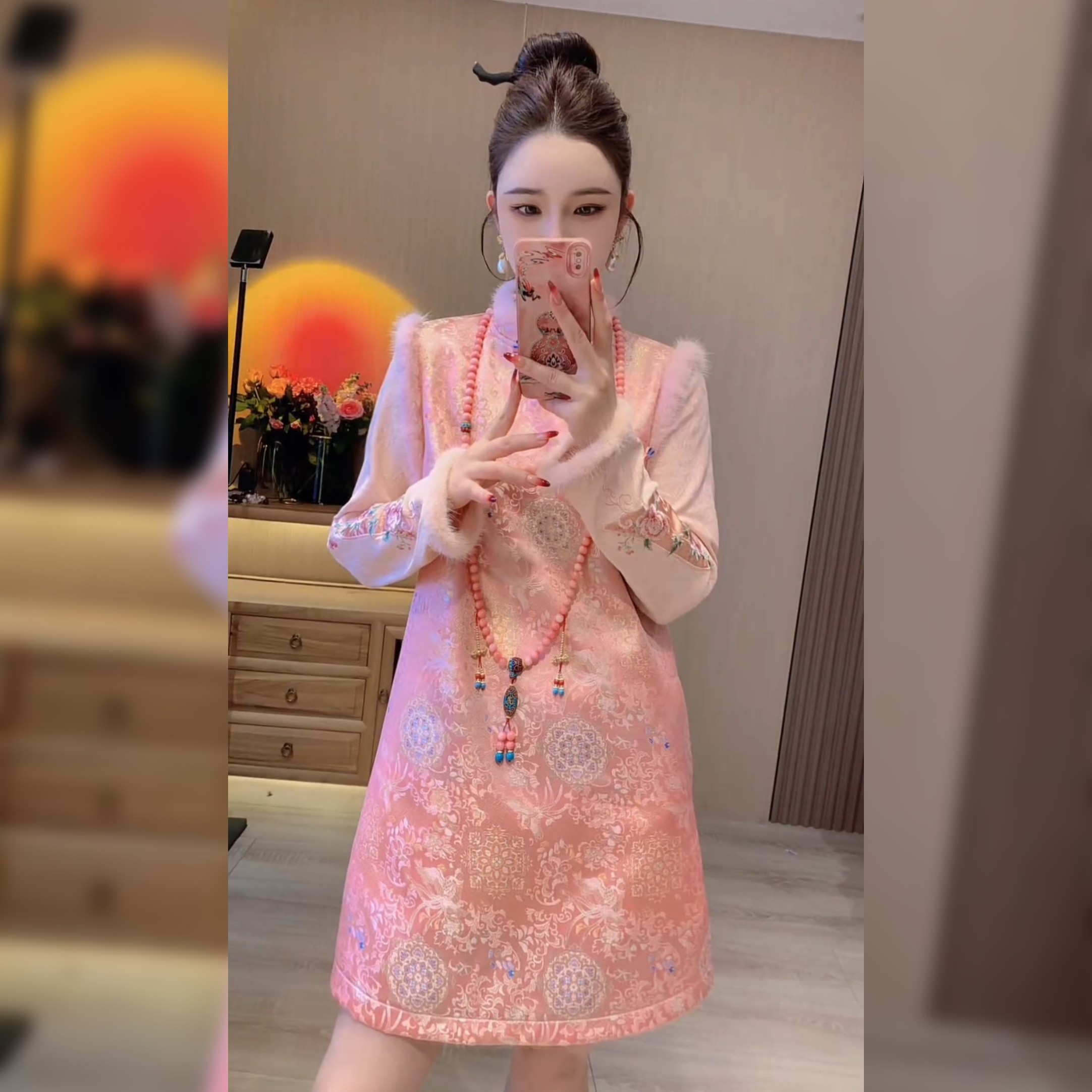 轻奢新中式毛毛边刺绣旗袍裙女时尚精致提花马夹连衣裙中款马甲