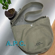 A.P.C.官方授权APC 军绿色LOGO印花单肩帆布斜挎托特包 SURGIR