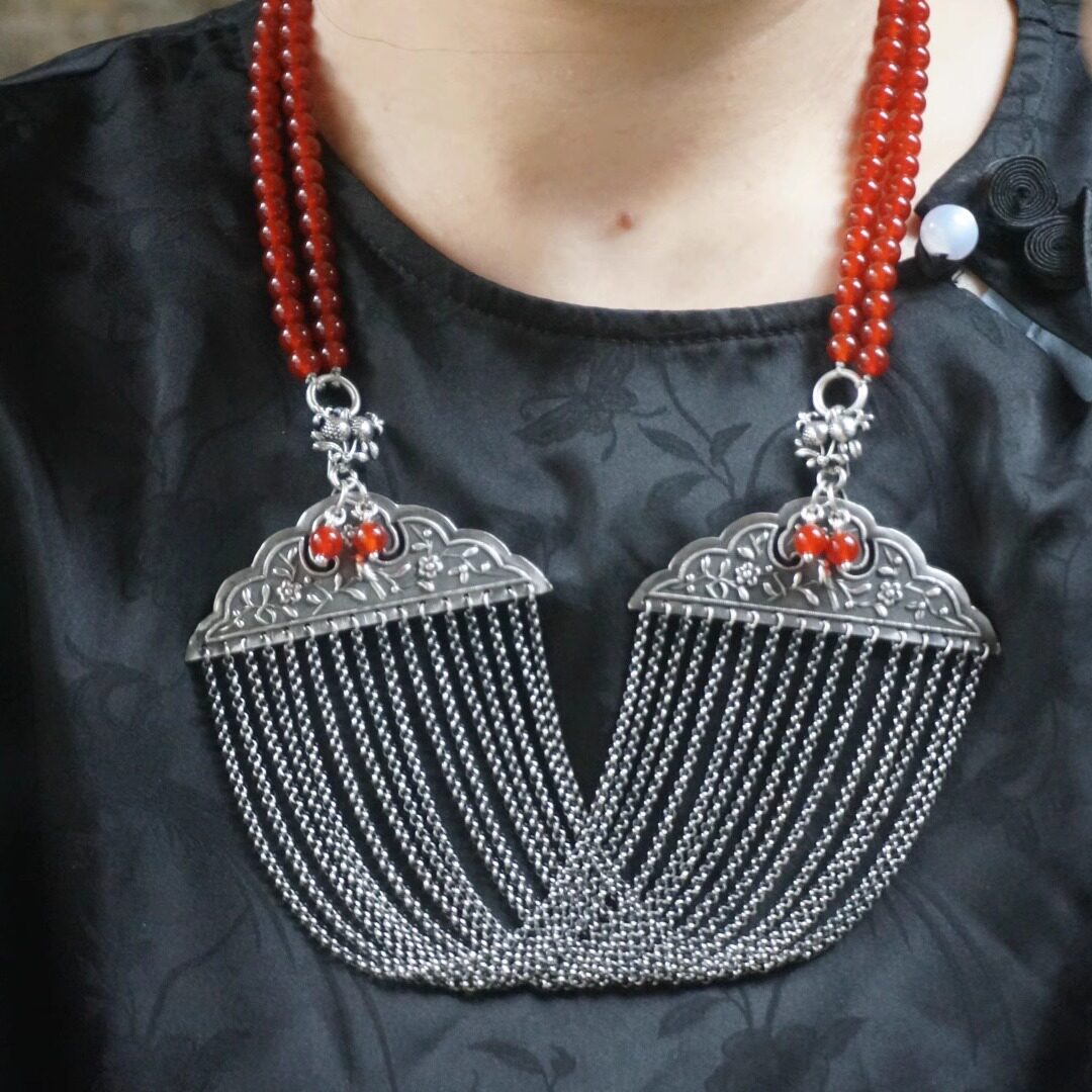 云起。清代喜上眉梢多排老银链设计款红玛瑙手工民族风项链毛衣链
