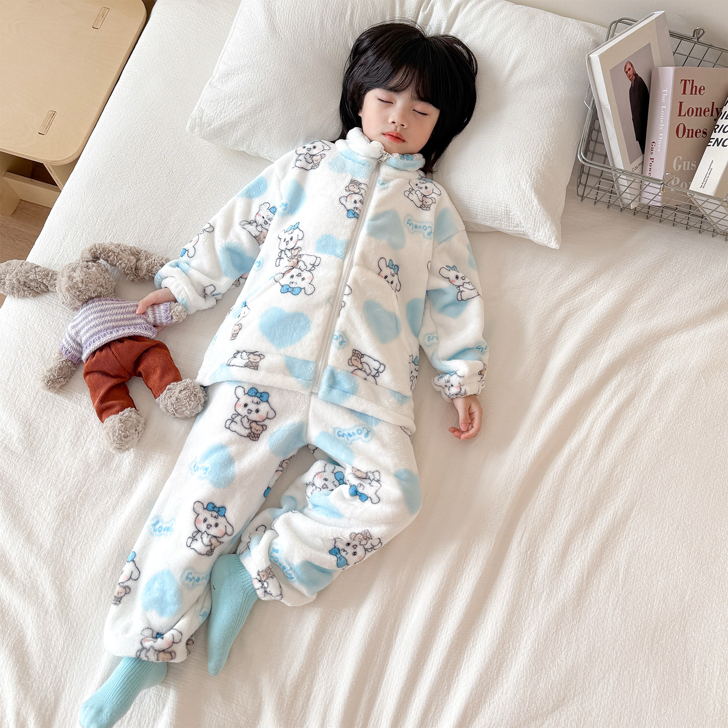 儿童睡衣秋冬季法兰绒男童加绒加厚珊瑚绒套装男孩冬款开衫家居服