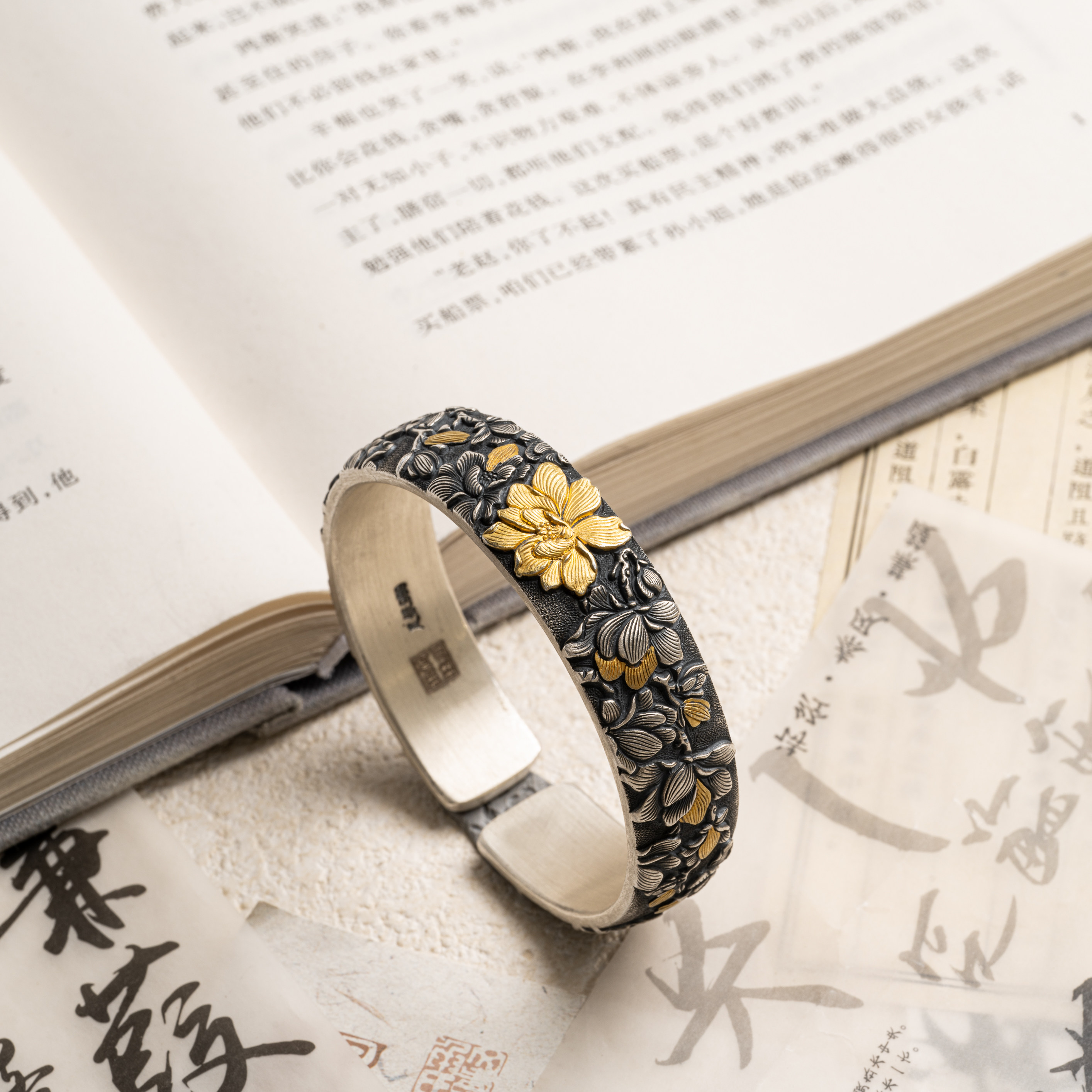 玉兰花#足银999金银错整朵嵌金手镯115克