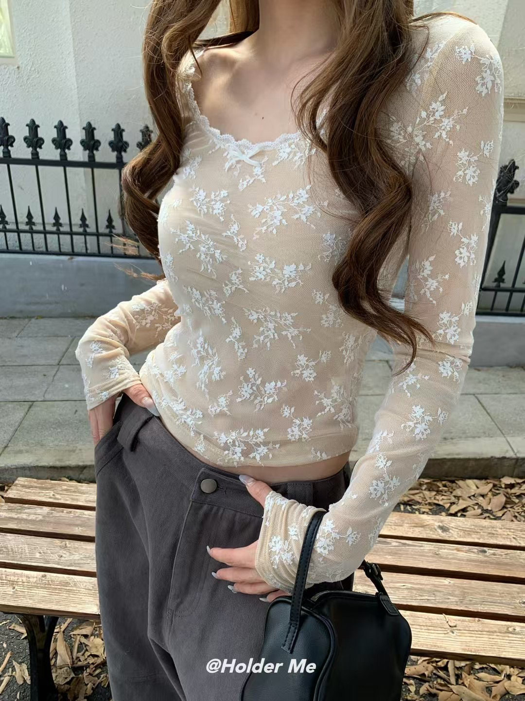 HOLDER ME 蕾丝花边蝴蝶结长袖T恤2025新款秋冬百搭显瘦上衣 5536