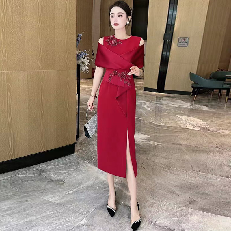 高定礼服重工绣花订珠红色婚礼宴会红色礼服裙洋气时尚显瘦连衣裙
