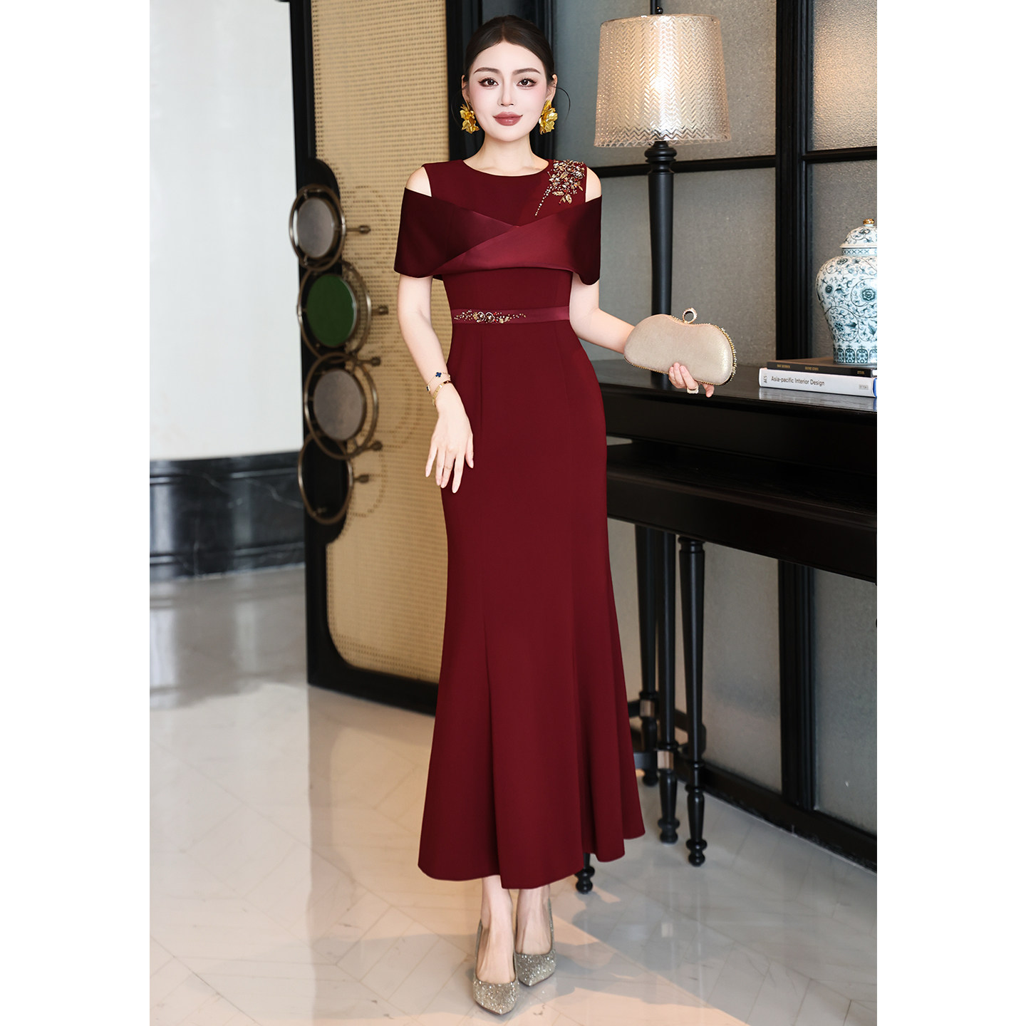 新中式订钻鱼尾新娘妈妈礼服裙