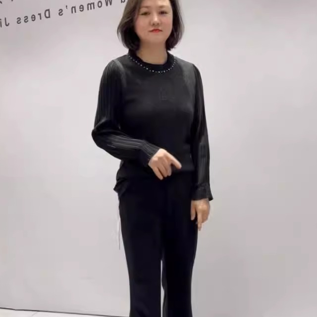 女权贵族加大码打底衫