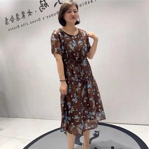 芮娜依莲时尚潮流胖mm芮娜依莲潮裙9538碎花连衣裙大码女装显瘦裙