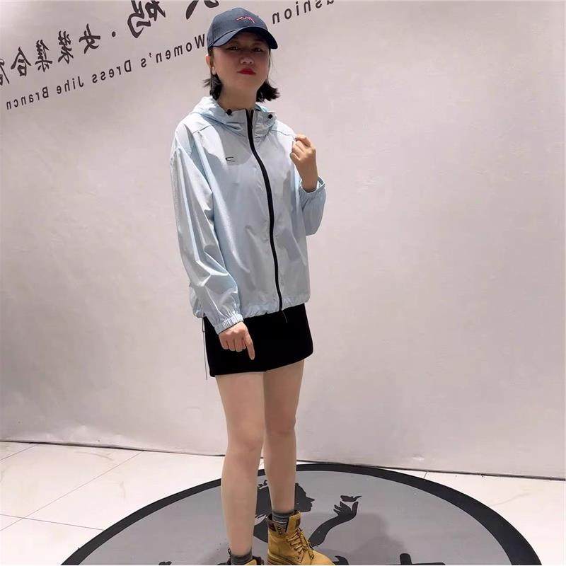 针丝缘2026春装6069连帽防晒外套加大女装加肥加大减龄显瘦开衫潮
