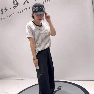 女权贵族夏潮流T恤3267简约休闲减龄条纹衫短袖上衣加大码女打底